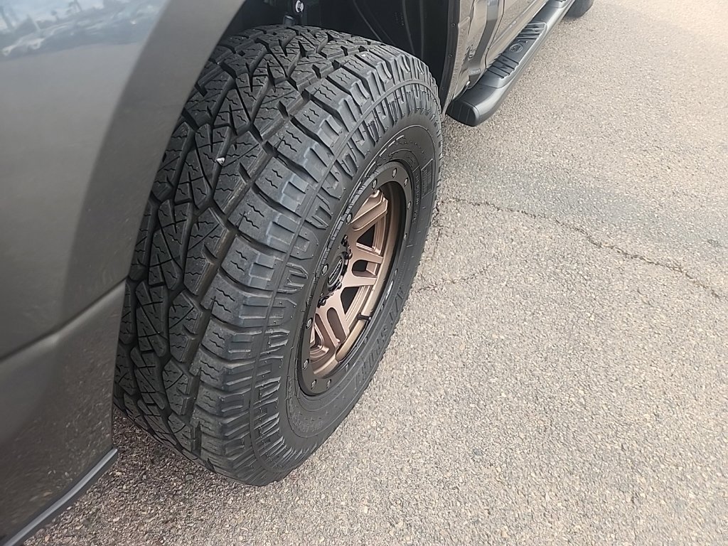 Used 2019 Gray Ford XL image 14