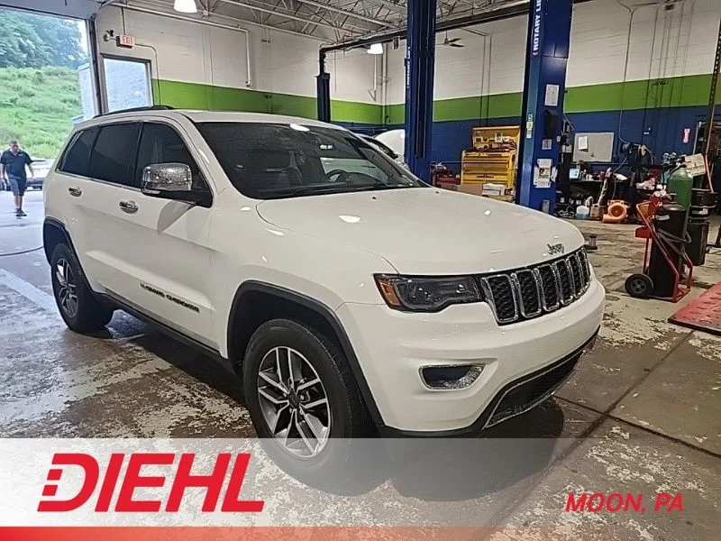Used 2022 White Jeep Limited image 1