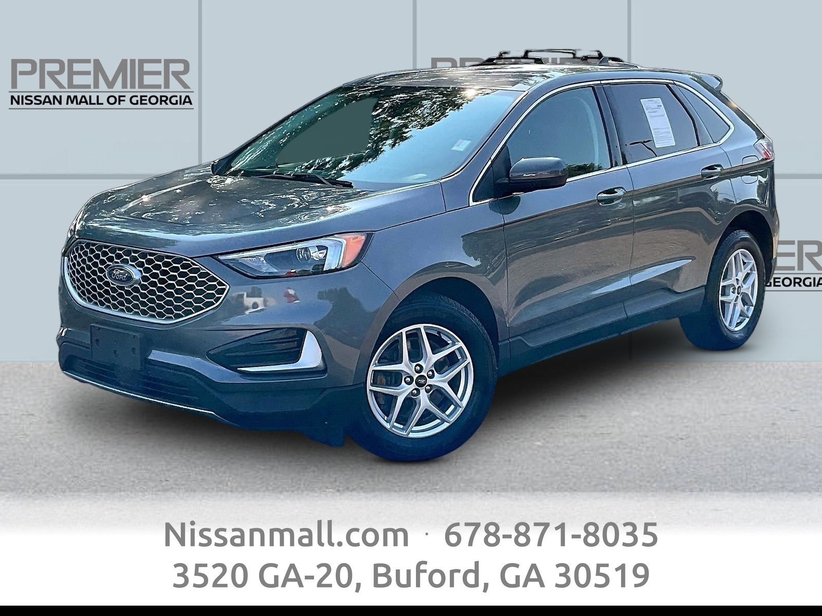 Used 2024 Gray Ford SEL image 1