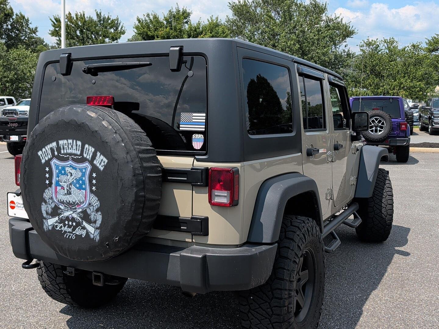 Used 2017 Gobi Clearcoat Jeep Rubicon image 9