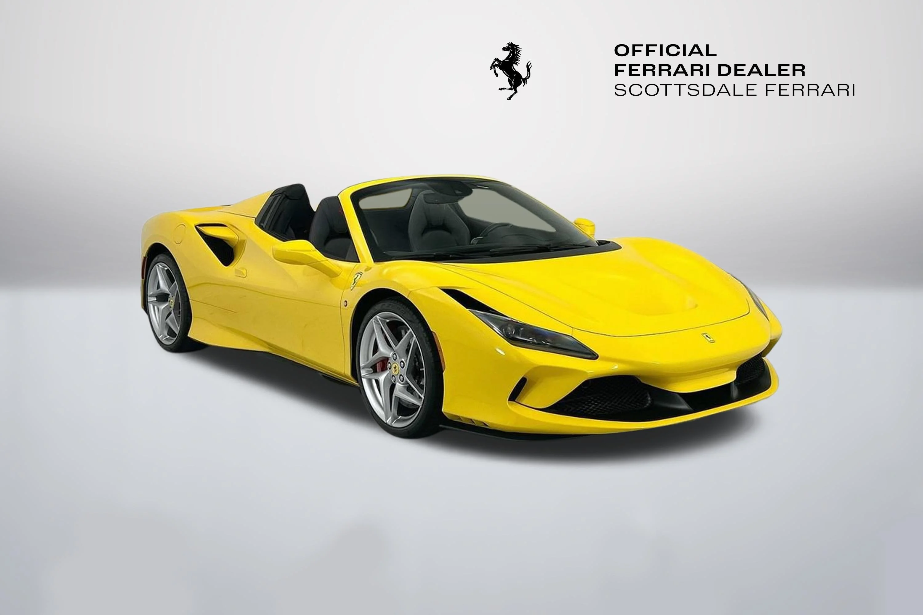 Used 2022 Giallo Modena Ferrari  image 3
