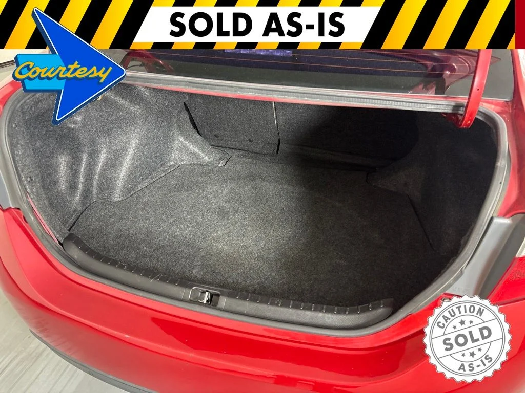 Used 2016 Red Toyota LE image 19