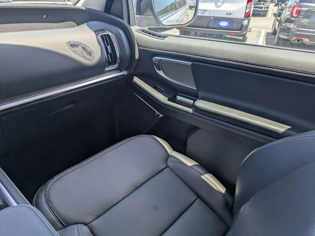 New 2026 Glacier Gray Metallic Tri-Coat Ford Platinum image 21