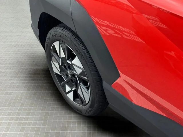 Used 2025 Orange Hyundai SEL image 13