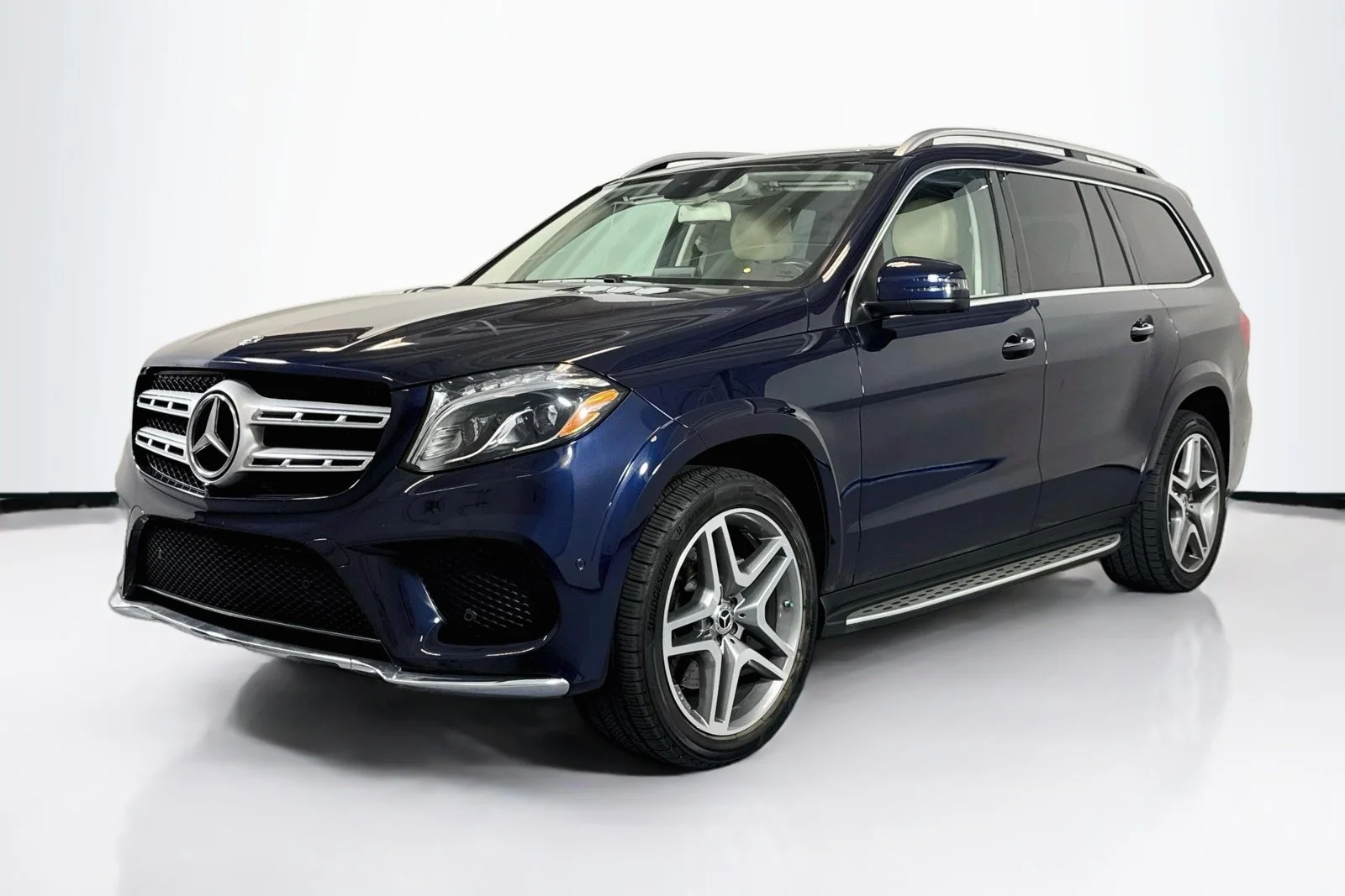Used 2019 Lunar Blue Metallic Mercedes-Benz GLS 550 image 1