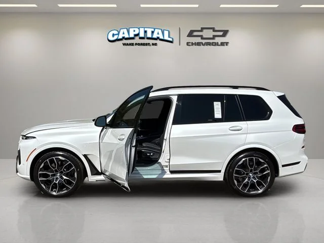 Used 2023 White BMW xDrive40i image 3