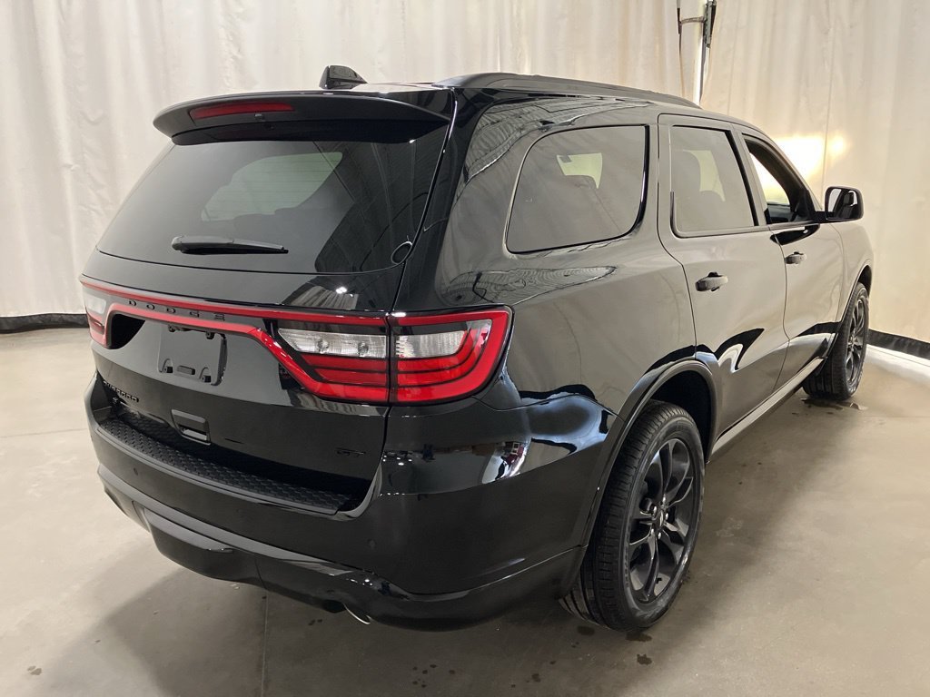 New 2026 Diamond Black Clear-Coat Exterior Paint Dodge GT Plus image 23