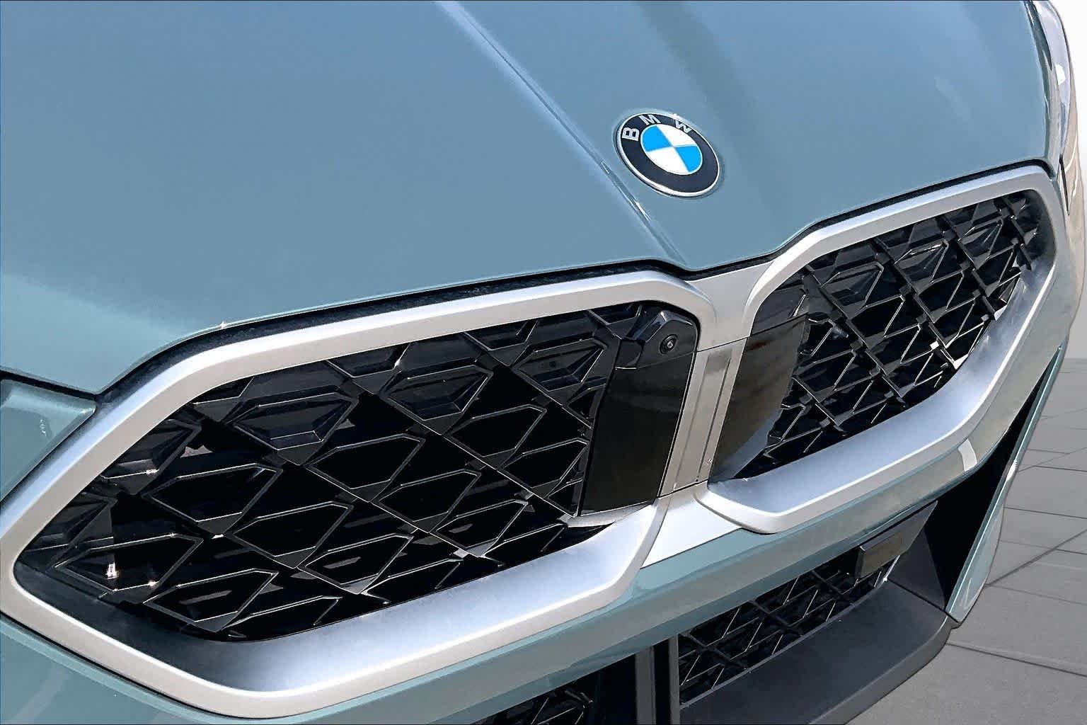Used 2026 Cape York Green Metallic BMW xDrive28i image 29