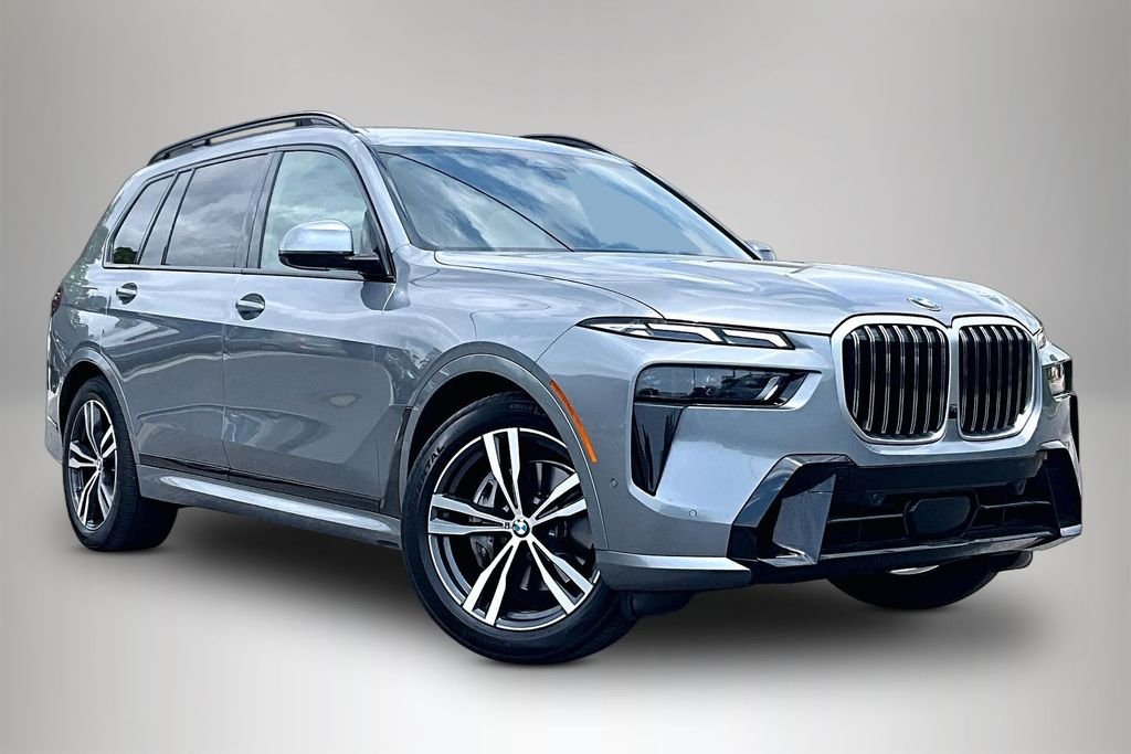 2023 BMW X7 xDrive40i's photo