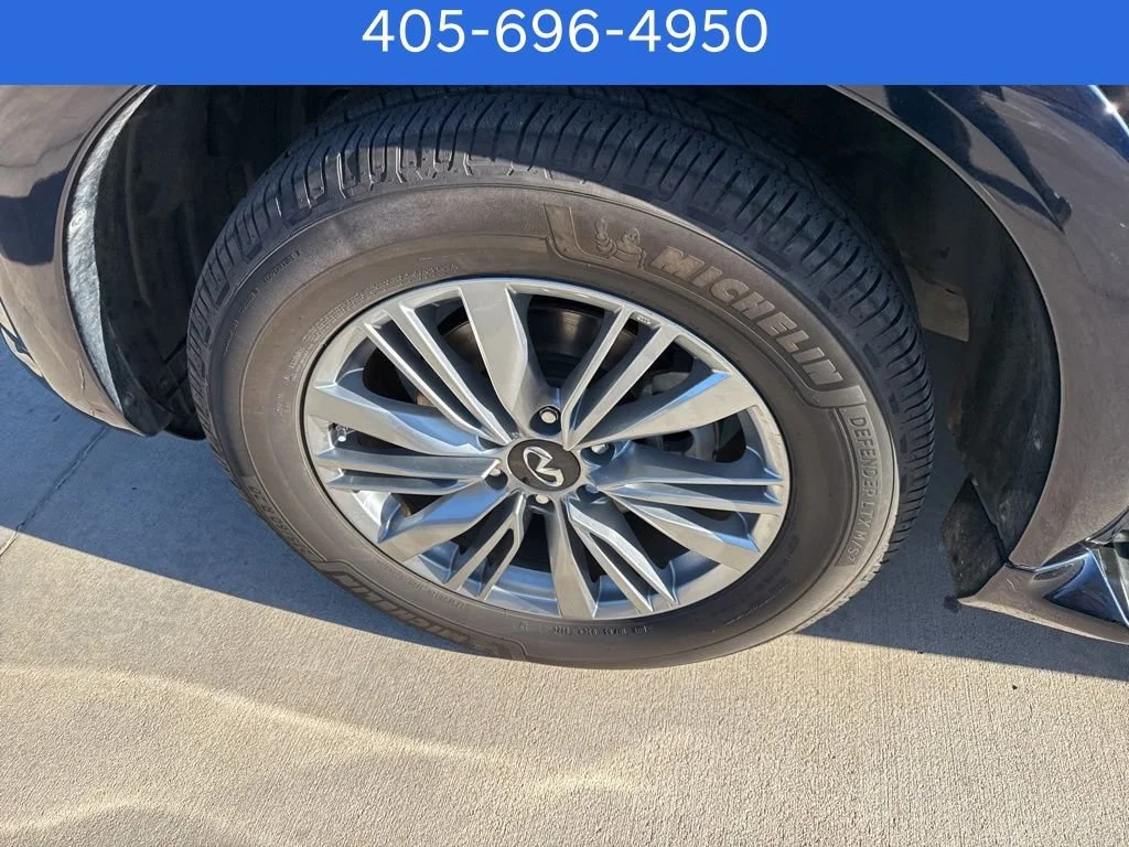 Pre-Owned 2022 INFINITI QX80 LUXE