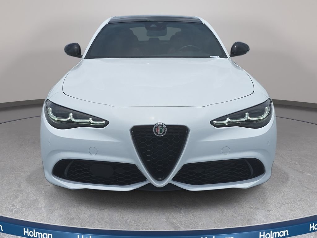 Used 2024 White Alfa Romeo Veloce image 4