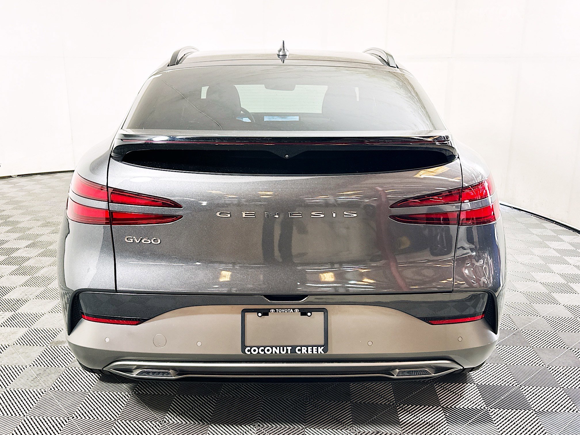 2023 Genesis GV60 thumbnail 6