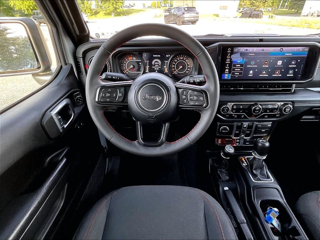 Used 2024 Silver Jeep Rubicon image 17
