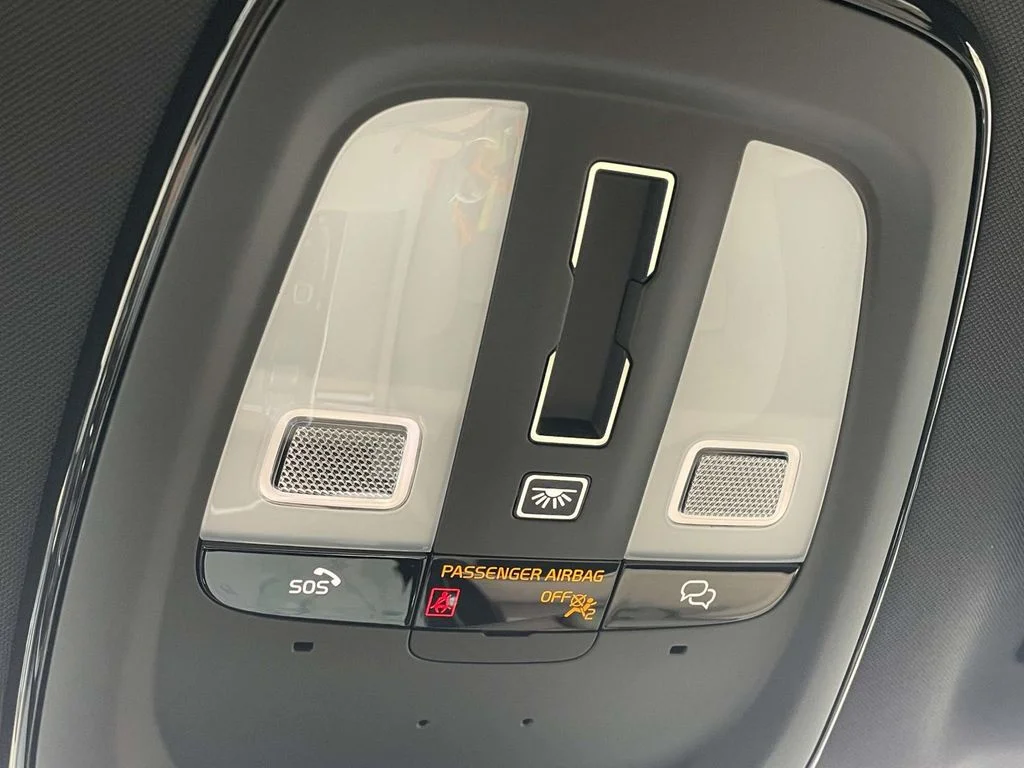 2026 Volvo XC90 Plus - Photo 23