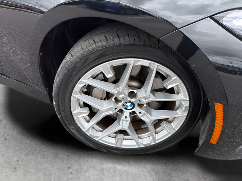Used 2025 Black BMW 330i image 49