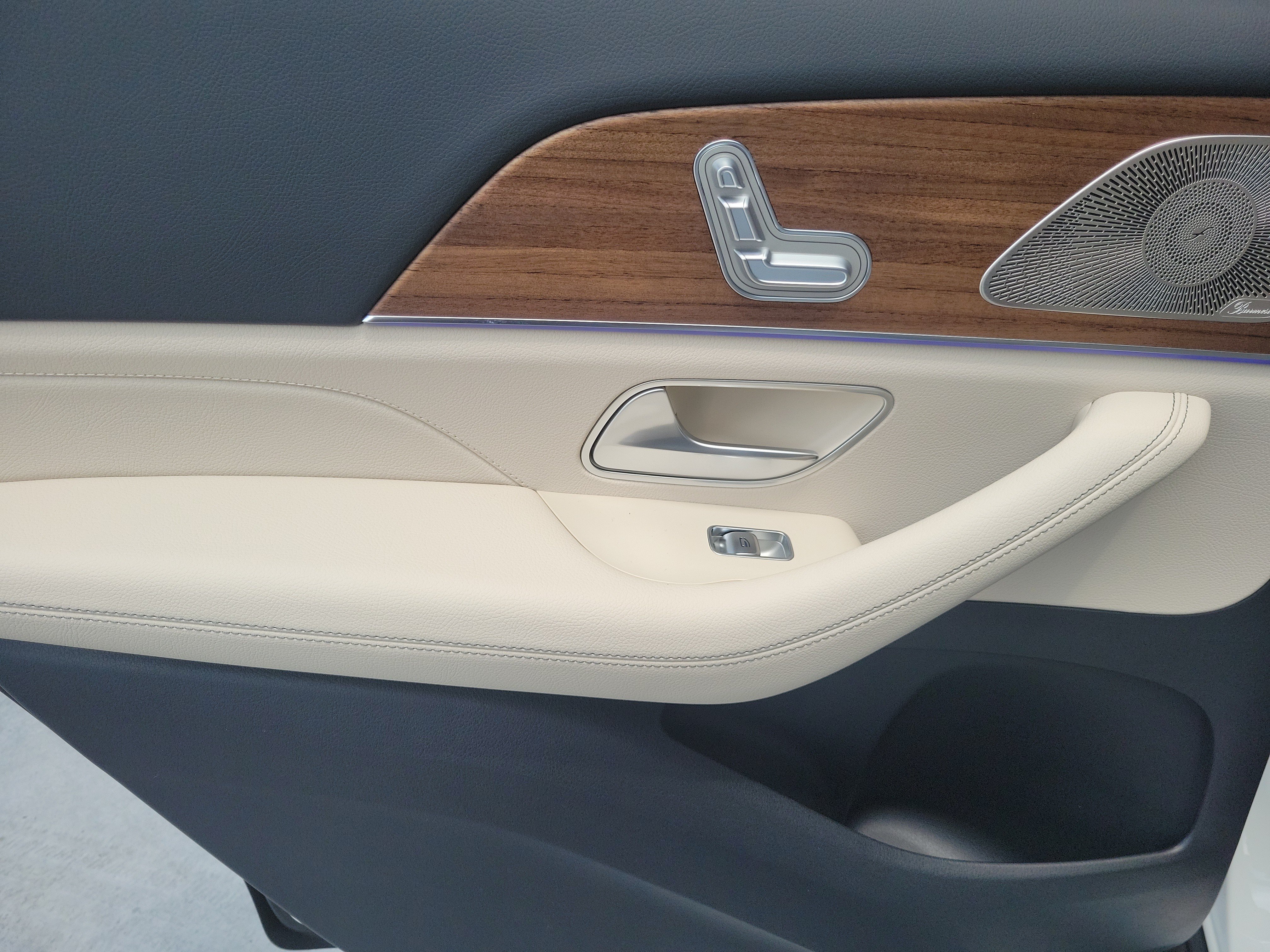 New 2026 Polar White Mercedes-Benz GLS 450 image 52