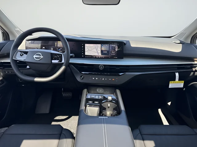 New 2026 Super Black Nissan Platinum image 11