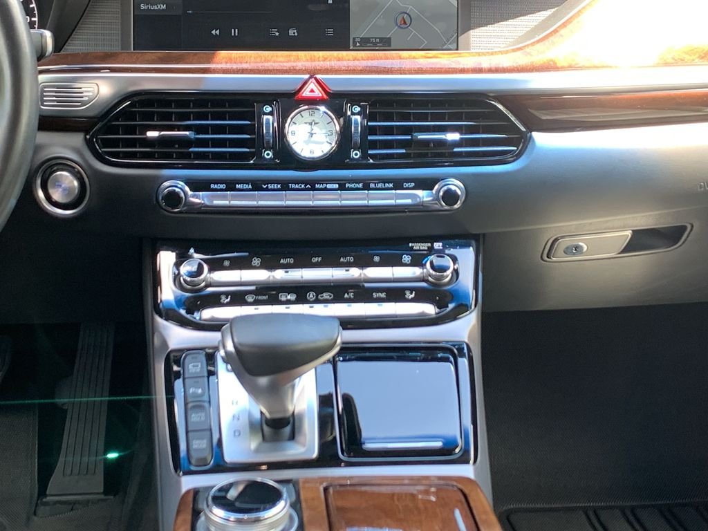 Used 2019 Casablanca White Genesis 3.3T Premium image 18