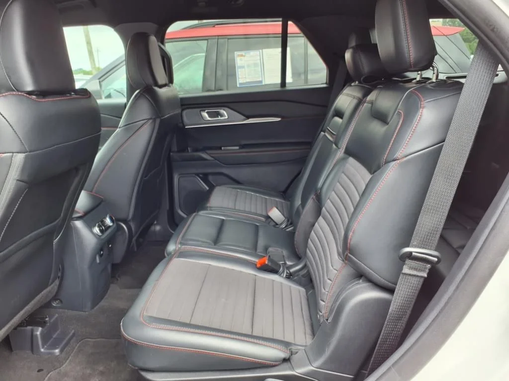 2025 Ford Explorer ST-LINE - Photo 10