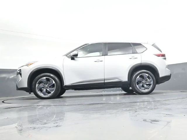 Used 2025 Brilliant Silver Metallic Nissan SV image 35
