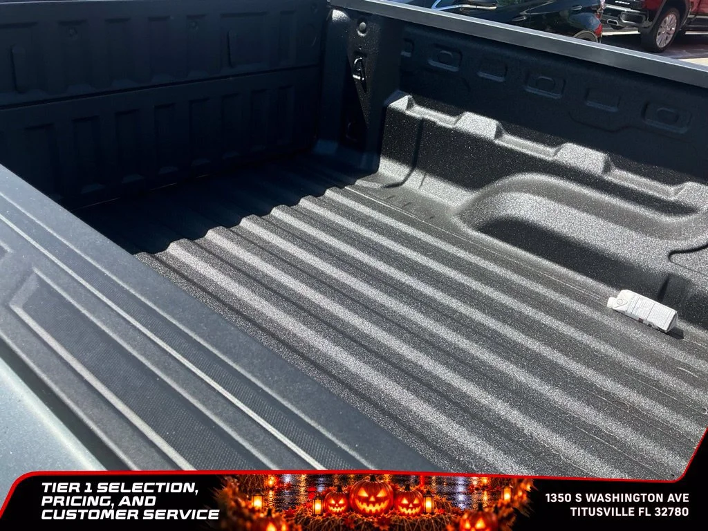 New 2026 Sterling Metallic GMC Elevation image 14