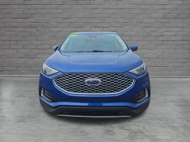 Used 2023 Blue Ford SEL image 18