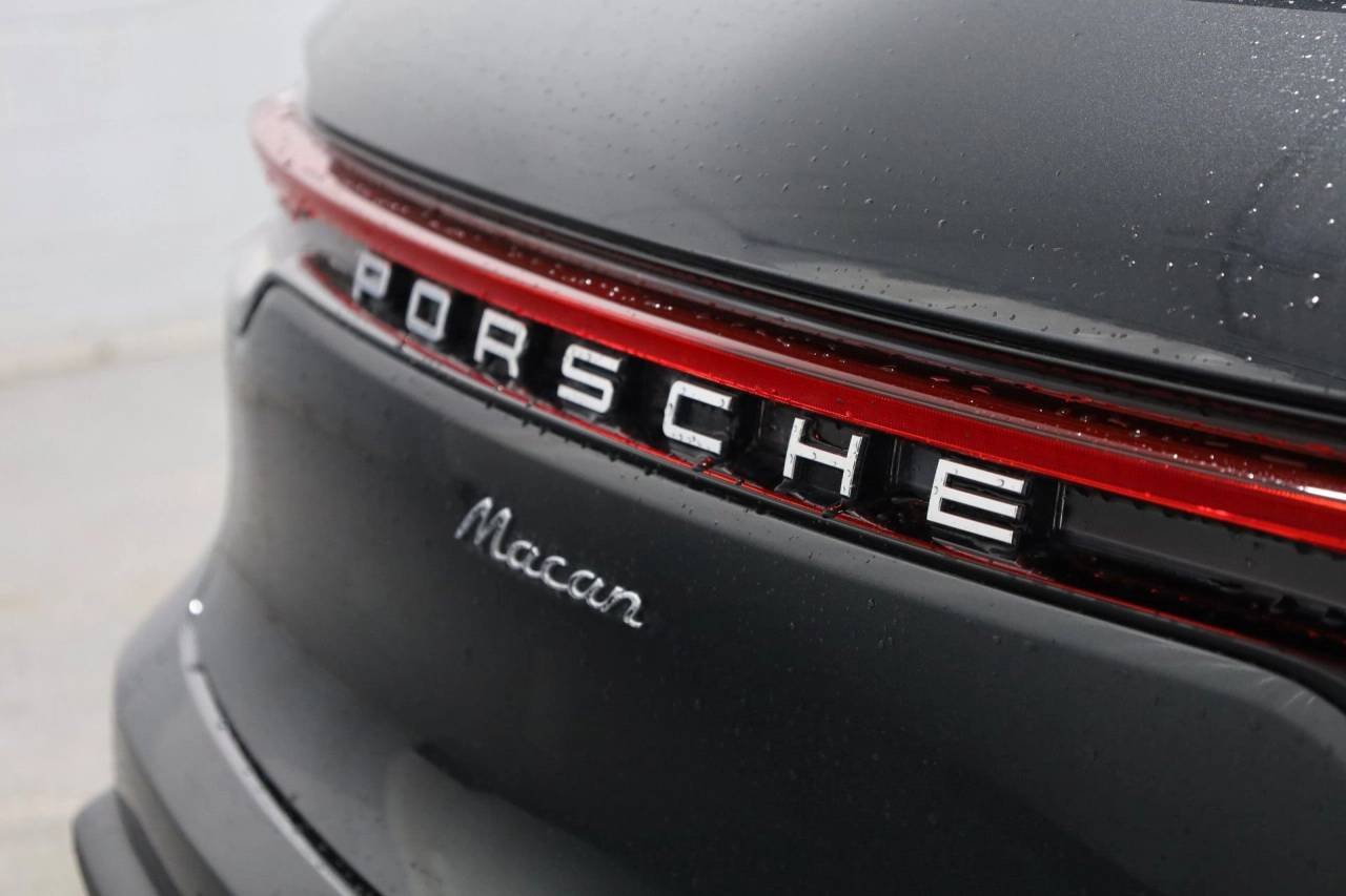 Used 2026 Volcano Grey Metallic Porsche  image 8