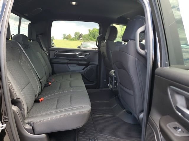 New 2026 Diamond Black Crystal Pearl-Coat Exterior Paint RAM Big Horn/Lone Star image 22