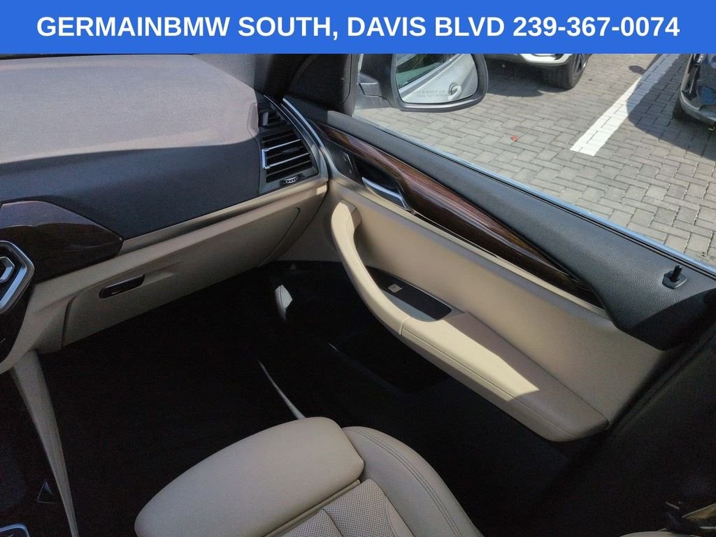 Used 2022 Alpine White BMW sDrive30i image 19