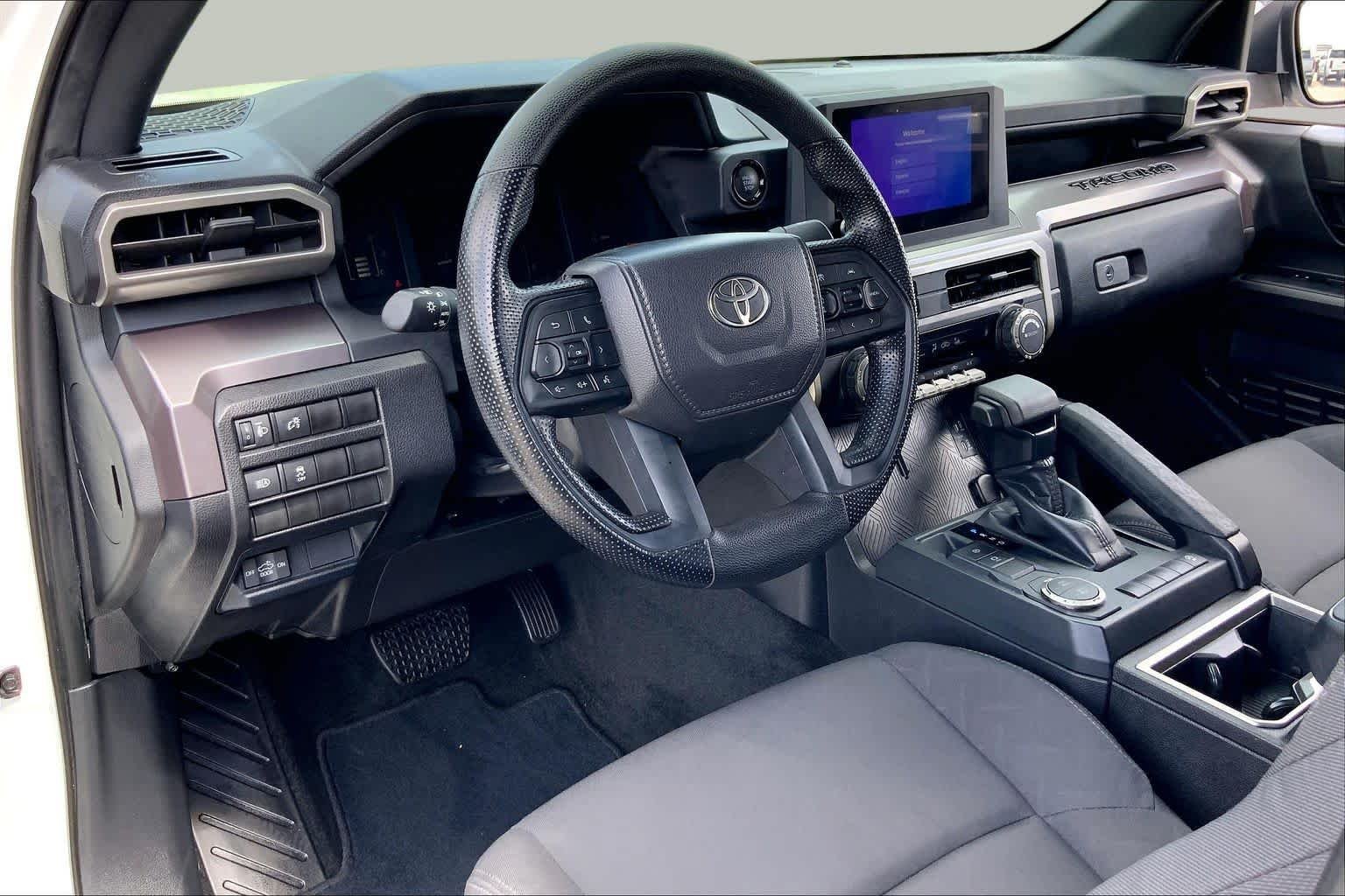 Used 2025 Ice Cap Toyota SR5 image 17