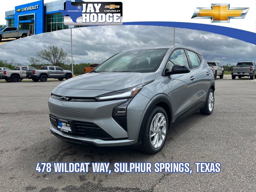 2027 Chevrolet Bolt EV LT Auto's photo