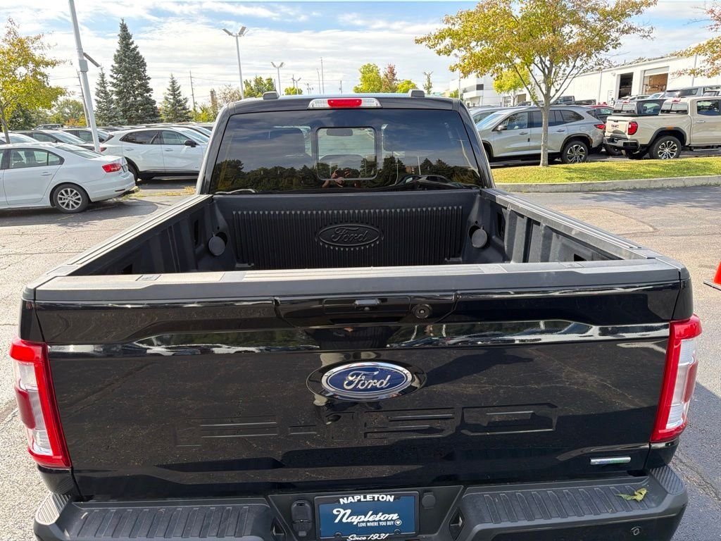 Used 2022 Black Ford Lariat image 7