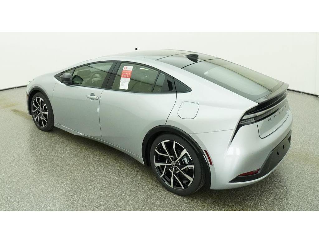 New 2026 Cutting Edge Toyota XSE image 5