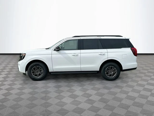 New 2026 Oxford White Ford Active image 3