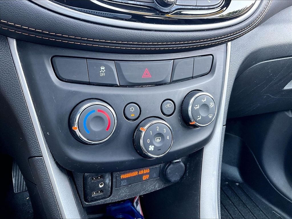 Used 2021 Red Chevrolet LT image 26