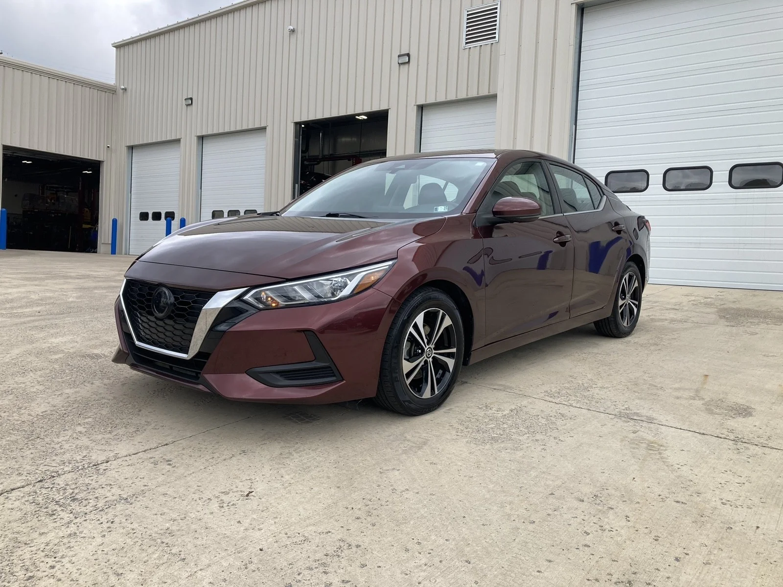 Used 2022 Rosewood Metallic Nissan SV image 14
