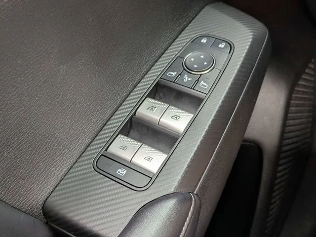 2023 Mitsubishi Outlander Plug-In Hybrid SE - Photo 26