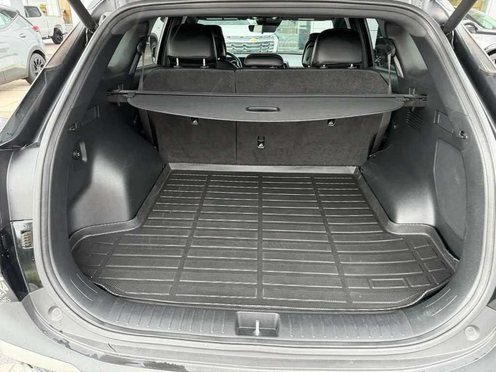 Used 2023 Black Kia X-Pro Prestige image 6