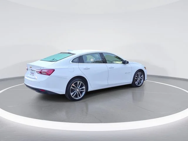 Used 2024 White Chevrolet LT image 8