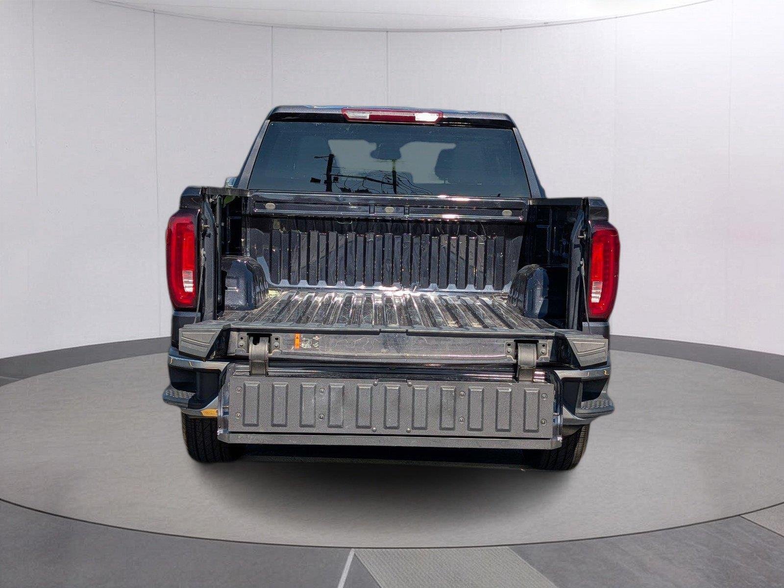 Used 2025 Titanium Rush Metallic GMC SLT image 5