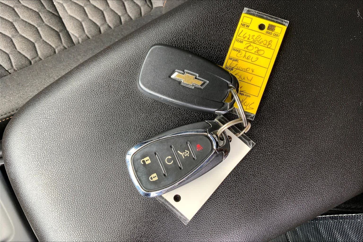 Used 2020 Iridescent Pearl Tricoat Chevrolet LT image 15