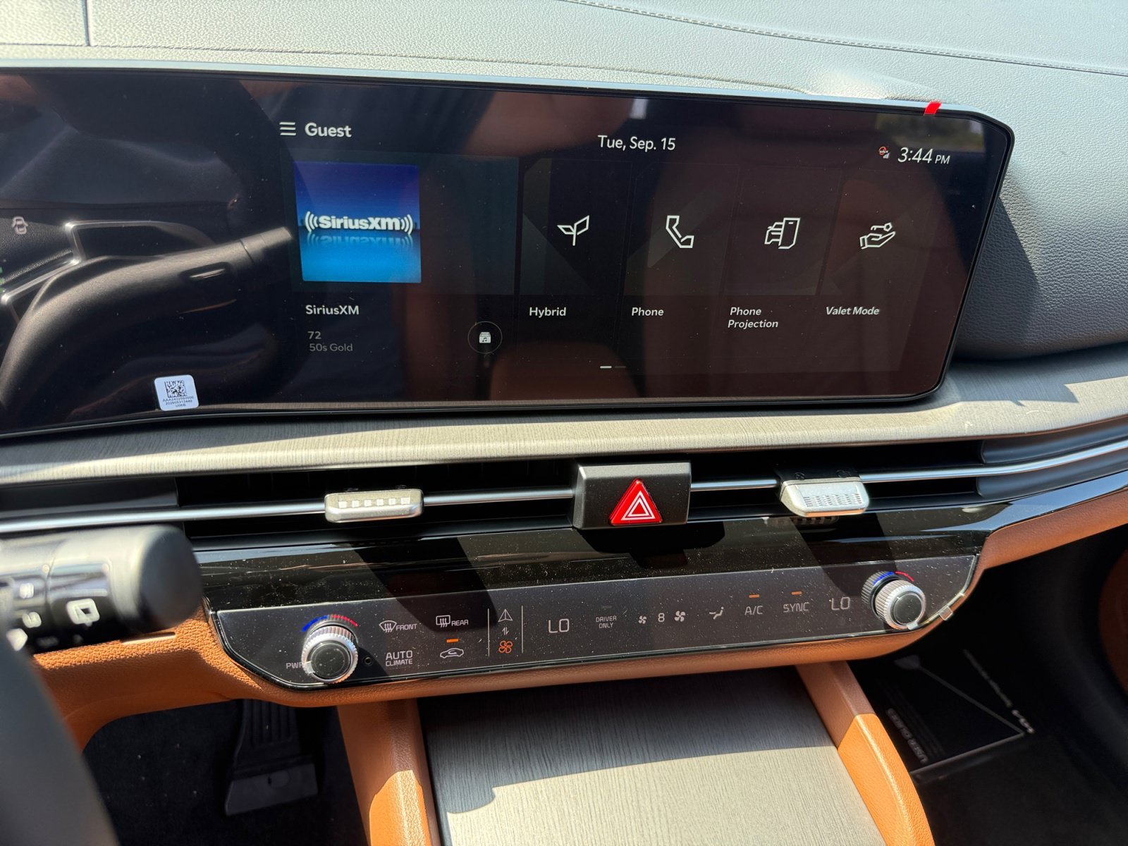 New 2027 Snow White Pearl Kia X-Line image 12