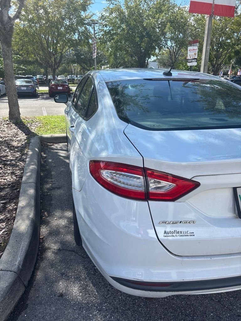 Used 2014 White Ford SE image 6