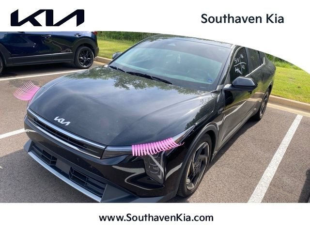 2025 Kia K4 EX AT's photo