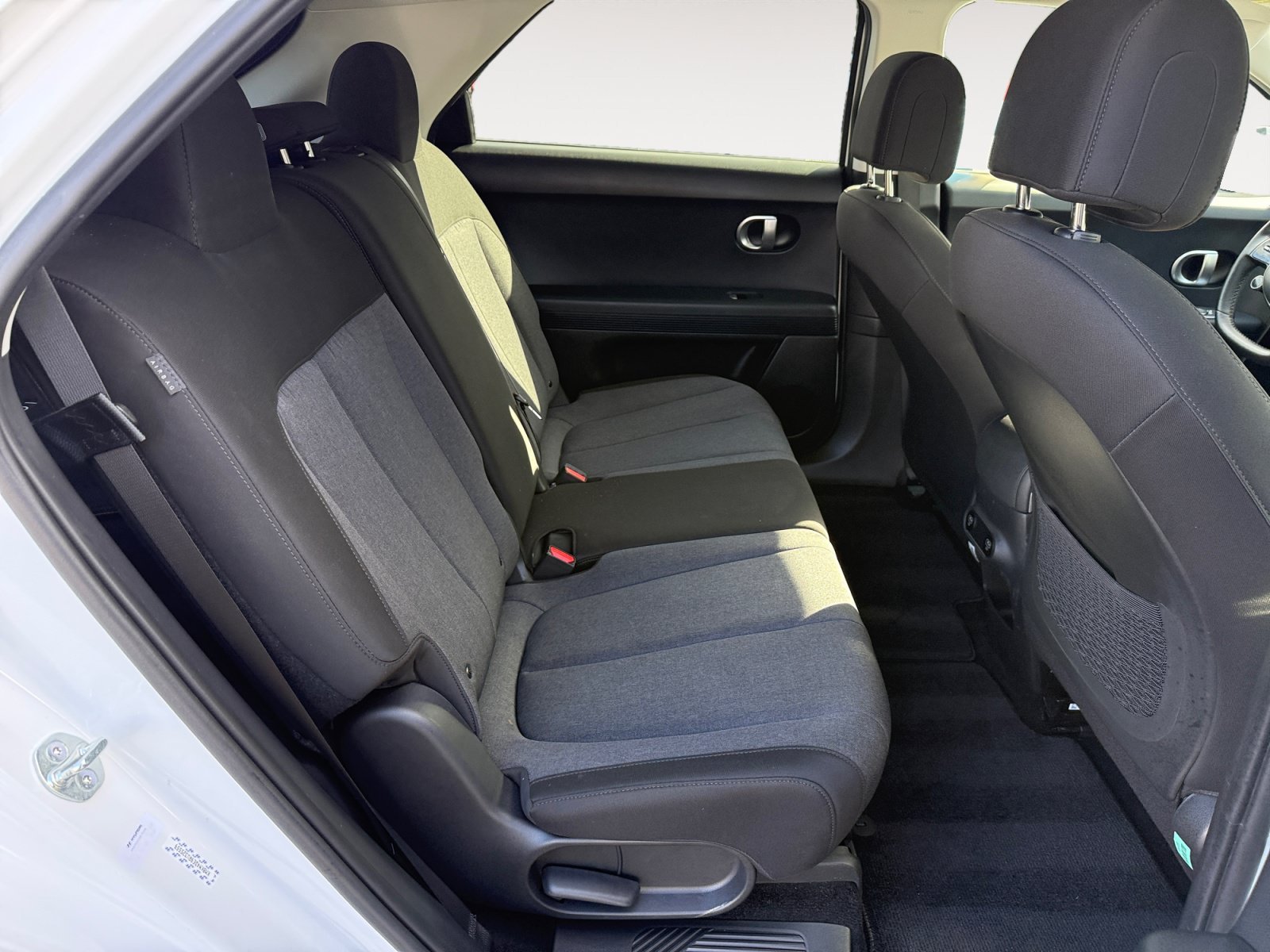 Used 2024 White Hyundai SEL image 18