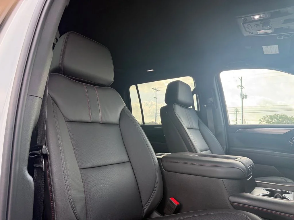 Used 2024 White Chevrolet RST image 32