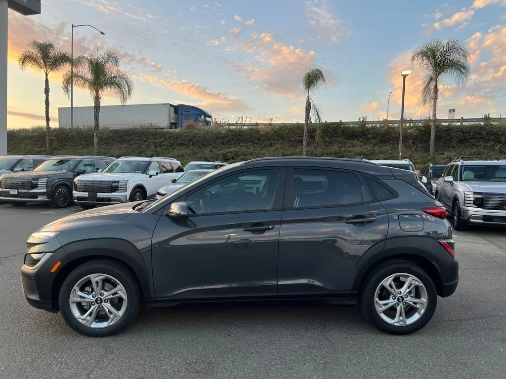 Used 2023 Gray Hyundai SEL image 4