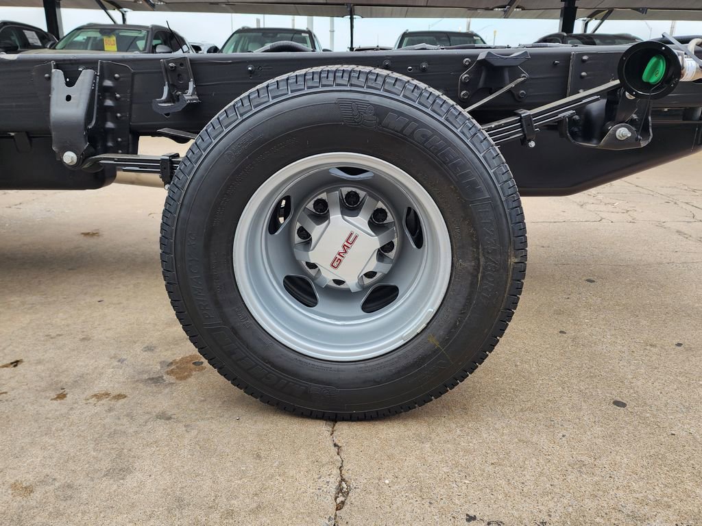 2026 GMC Sierra 3500HD Pro - Photo 49