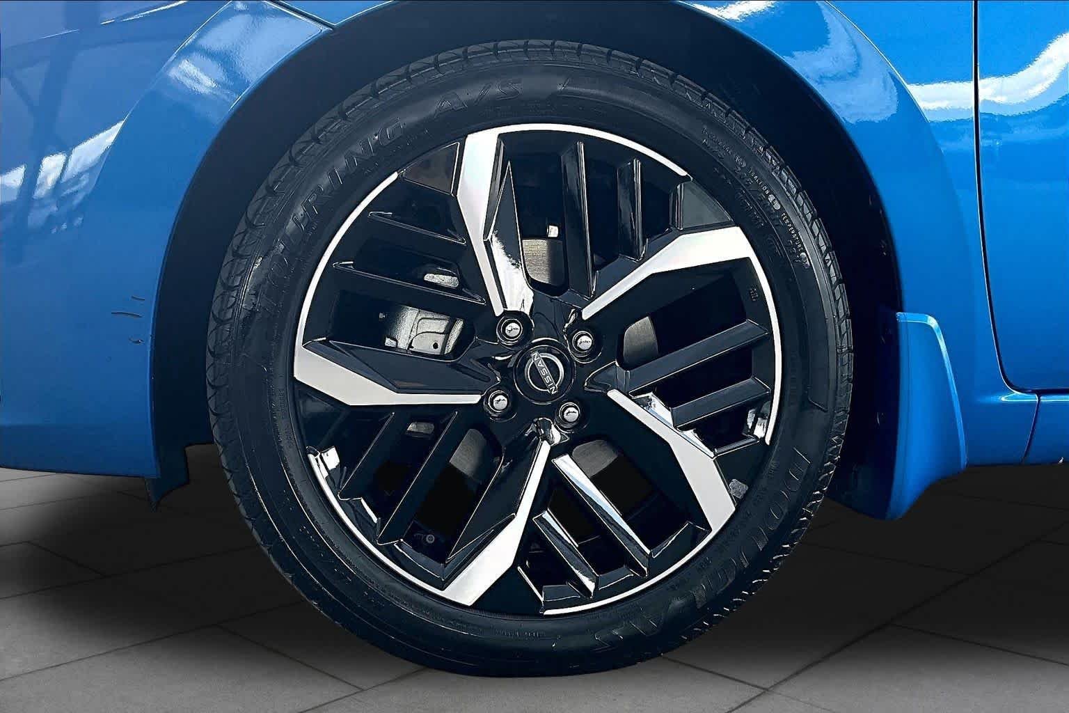Certified Used 2023 Electric Blue Metallic Nissan SR image 11