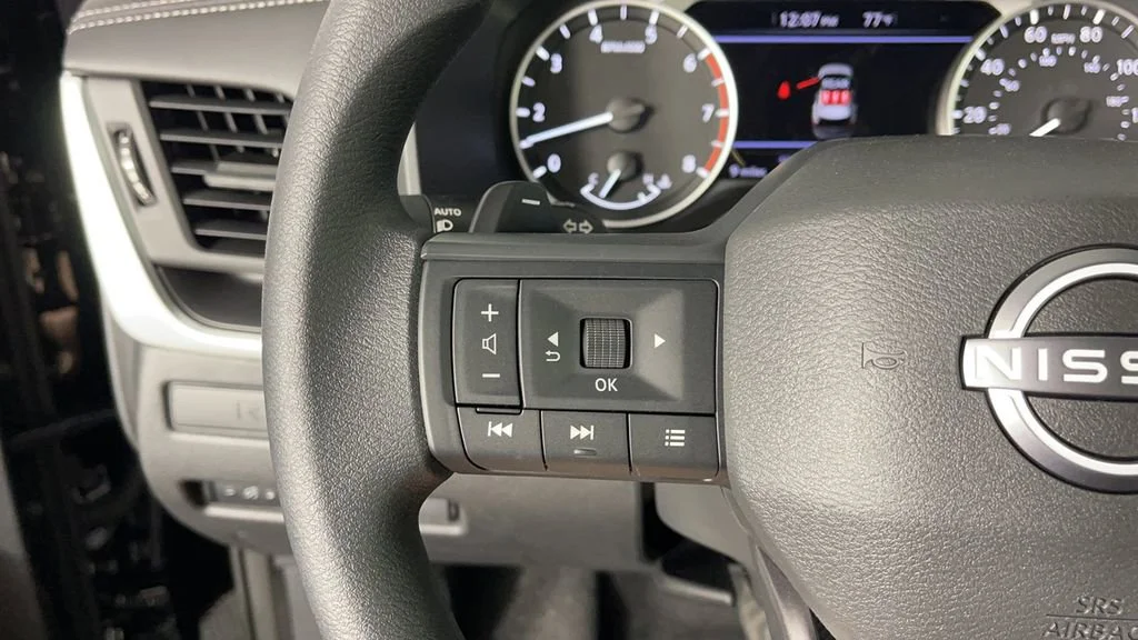 2025 Nissan Rogue S - Photo 26